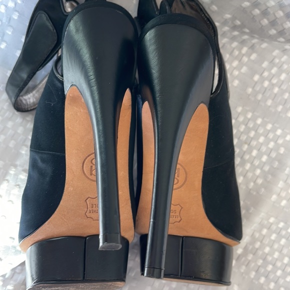 🌸Bebe 6” platform black stilettos high heels with adjustable Velcro straps - Picture 8 of 12